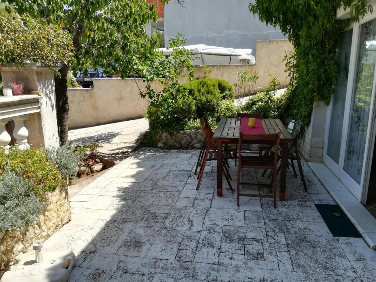 Villa Caroline Trogir Exterior foto