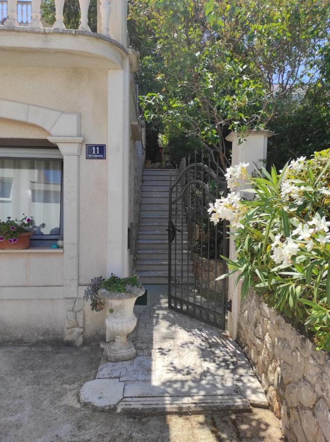 Villa Caroline Trogir Exterior foto